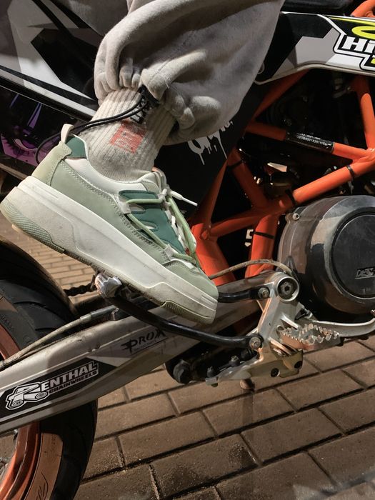 Підніжки пасажира мотоцикла  Ktm smc 690/husquarna 701