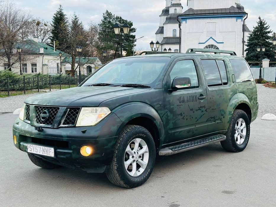 Продам Nissan Pathfinder 2,5 дизель полный привод