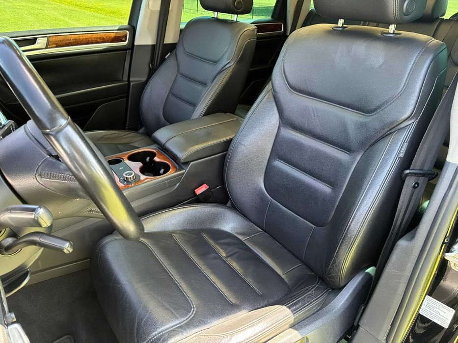 Volkswagen Touareg Executive      2013