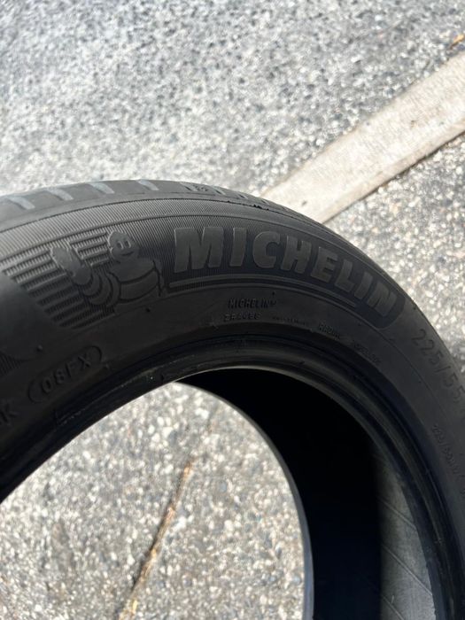 225/55/18 Michelin 2 pneus