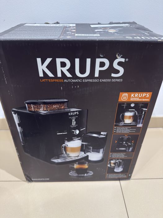 Ekspres automatyczny KRUPS EA8298 – z młynkiem i systemem mlecznym