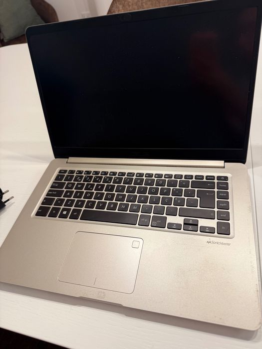 Portátil Asus Vivobook