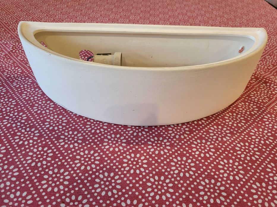 Kinkiet ścienny z ceramiki