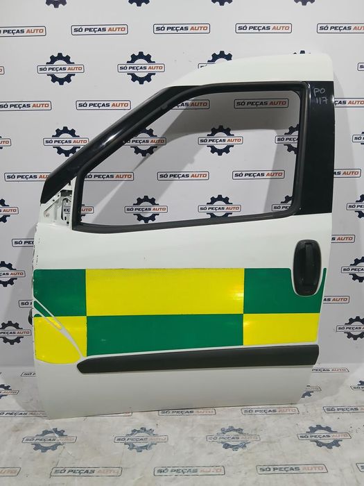 PORTA FRENTE ESQUERDA BRANCA FIAT DOBLO II VERSAO 263 2010-2018 ANO: 2