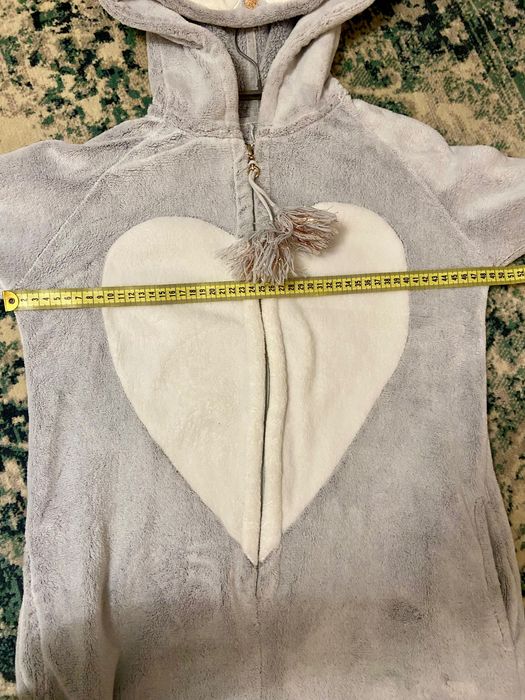 Szare kigurumi Etam