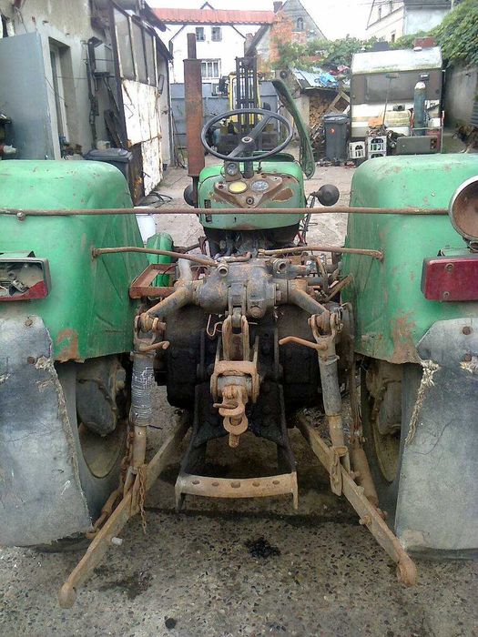 Ursus C 360 korpus tylnego mostu z dyferencjałem pompą