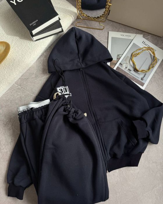 Теплий обʼємний жіночий костюм на флісі — худі на змійці + штани