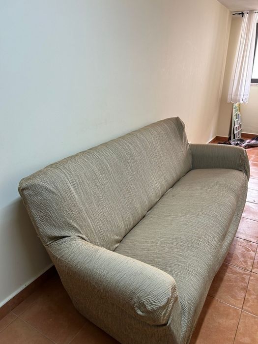 Vendo sofá usado 3 lugares