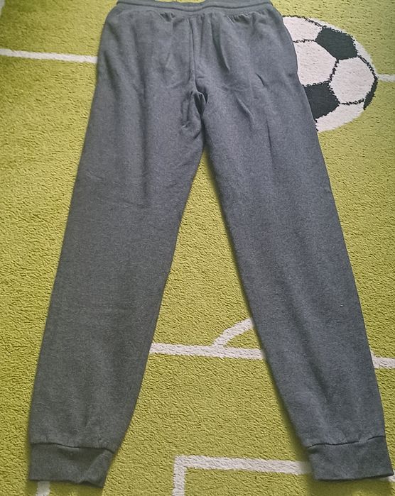 Spodnie dresowe dla chłopca Primark szare rozmiar około 170 +gratis