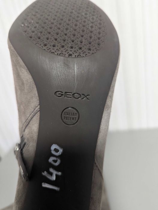 Жіночі ботильйони GEOX Respira D5498a 42 розмір