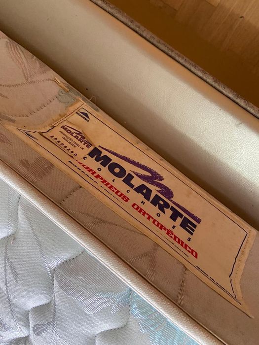 Colchão de casal com molas