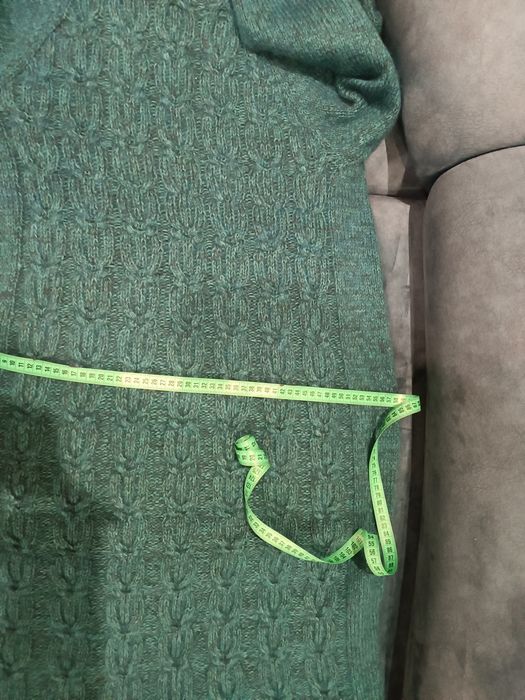 Жіночій одяг.в'язані речі