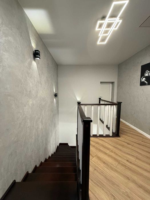 Продаж будинку мрії з потрійним видом опалення та сонячними панелями!