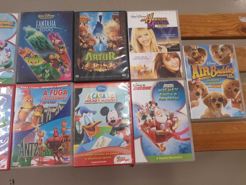 DVD clássicos da Disney Rei Leão/ Peter Pan / Bambi / Barbie