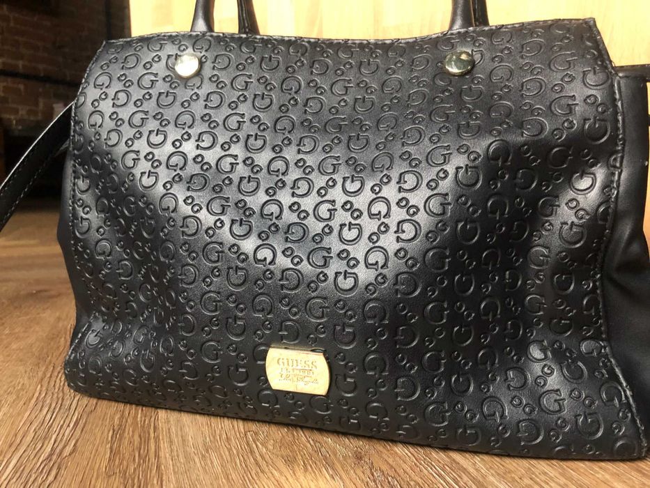 Czarna torba torebka shopper z wytłoczonym logo stan BDB