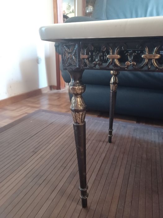 Mesa de apoio vintage em bronze