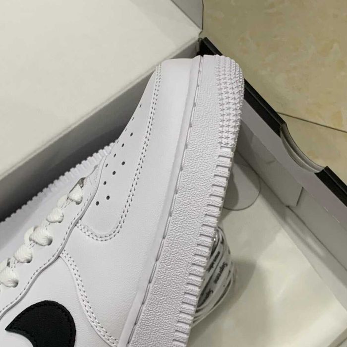 Nike Air Force 1 Supreme R. 40