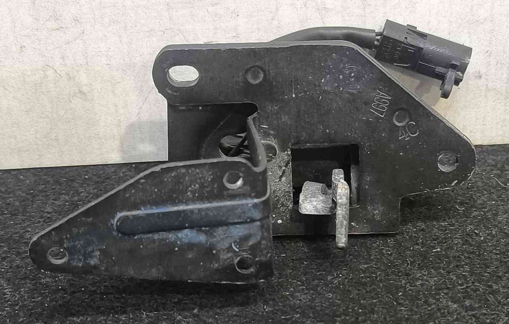 Fechadura / Fecho da Mala - FIAT PUNTO