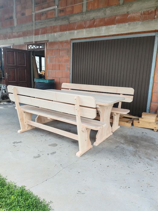 Drewniane meble ogrodowe