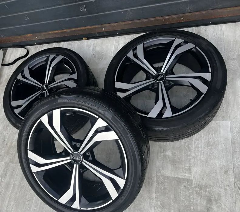 FELGA ALUFELGA AUDI RSQ3 83A 8,5X21 ET 38 AUDI SPORT E8.5JX20.H2 ET38