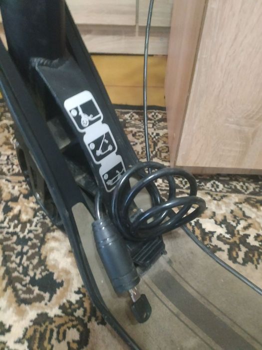 Самокат D-Max-9 Scale Sports