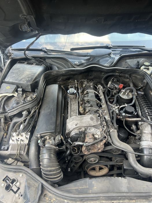 Mercedes E220 CDI W211 2004 рік. Повний розбір.