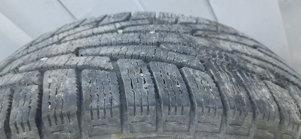 Зимние покрышки  NOKIAN TYRES