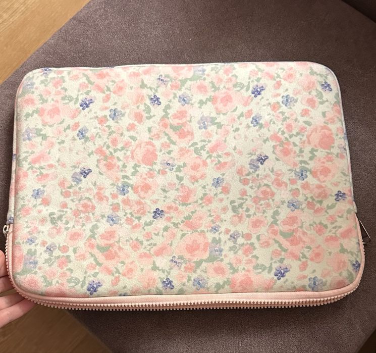 Новий чохол для ноутбука