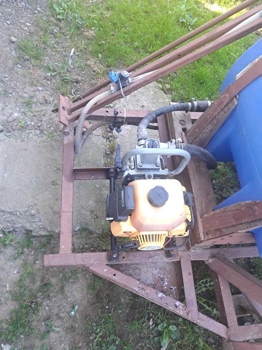 Оприскувач польовий