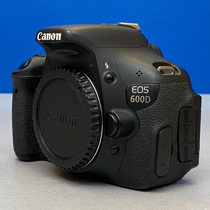 Canon EOS 600D (Corpo) - 18MP