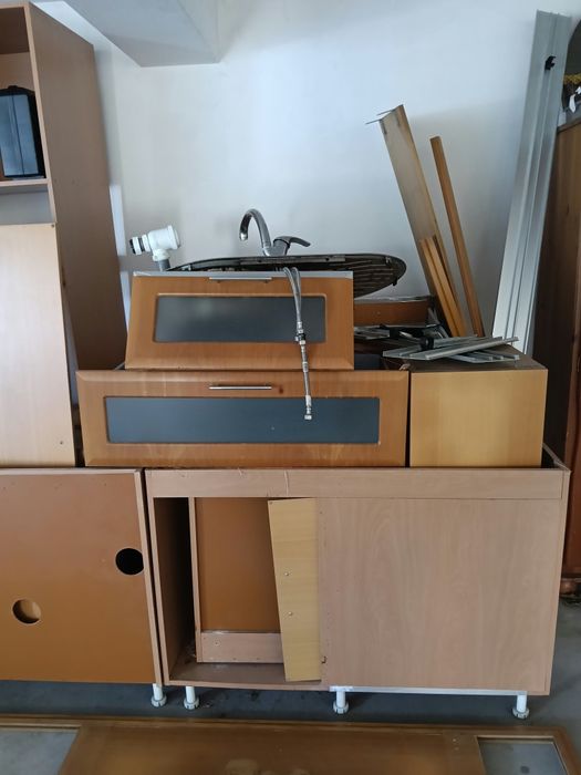 Cozinha Completa Modular (Madeira/Granito) + Lava-Loiça e Torneira