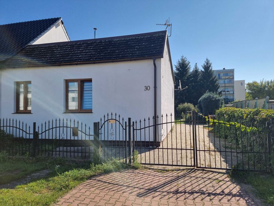 Domek bliźniak 62m2+ 6,55 ara własnej działki/Centrum Trzcianki