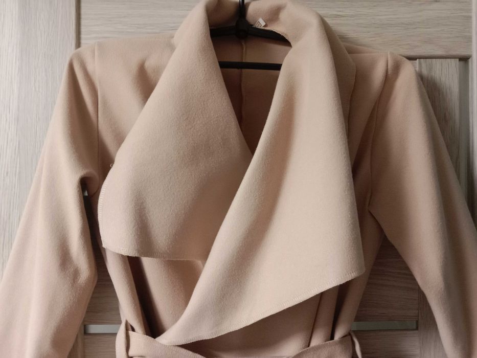 Пальто на теплу осінь