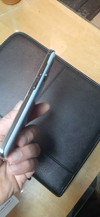 Телефон Samsung Galaxy S20 5G 12/128GB