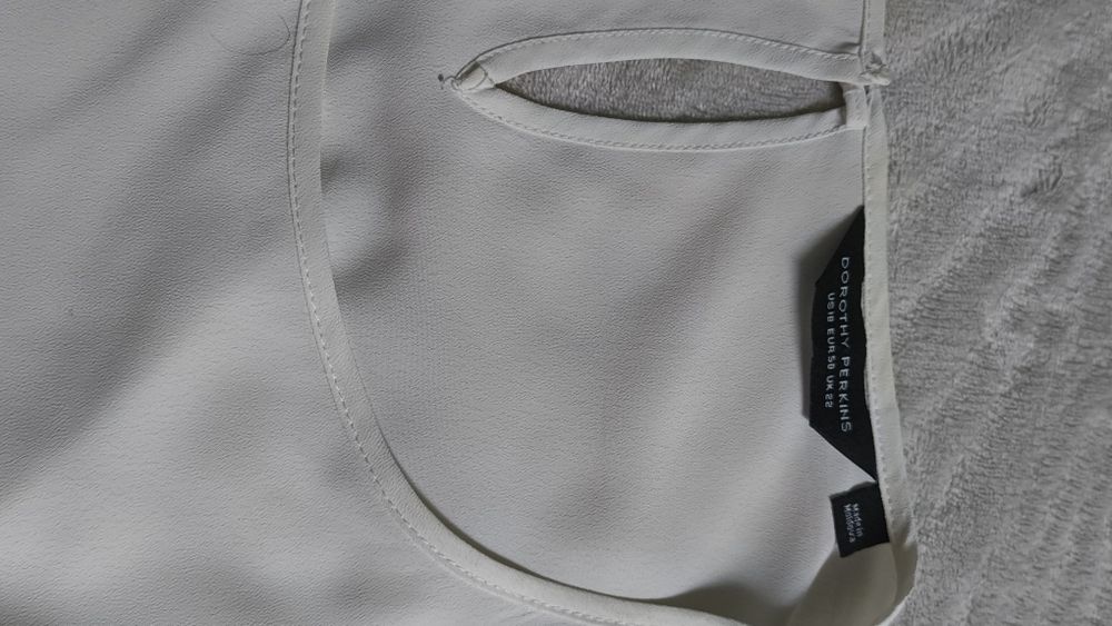 Bluzka biała Dorothy Perkins US18 EUR50 UK22 piękne mankiety