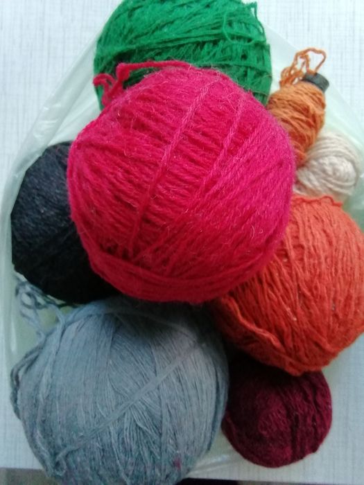 Нитки махеровые чёрные для вязания