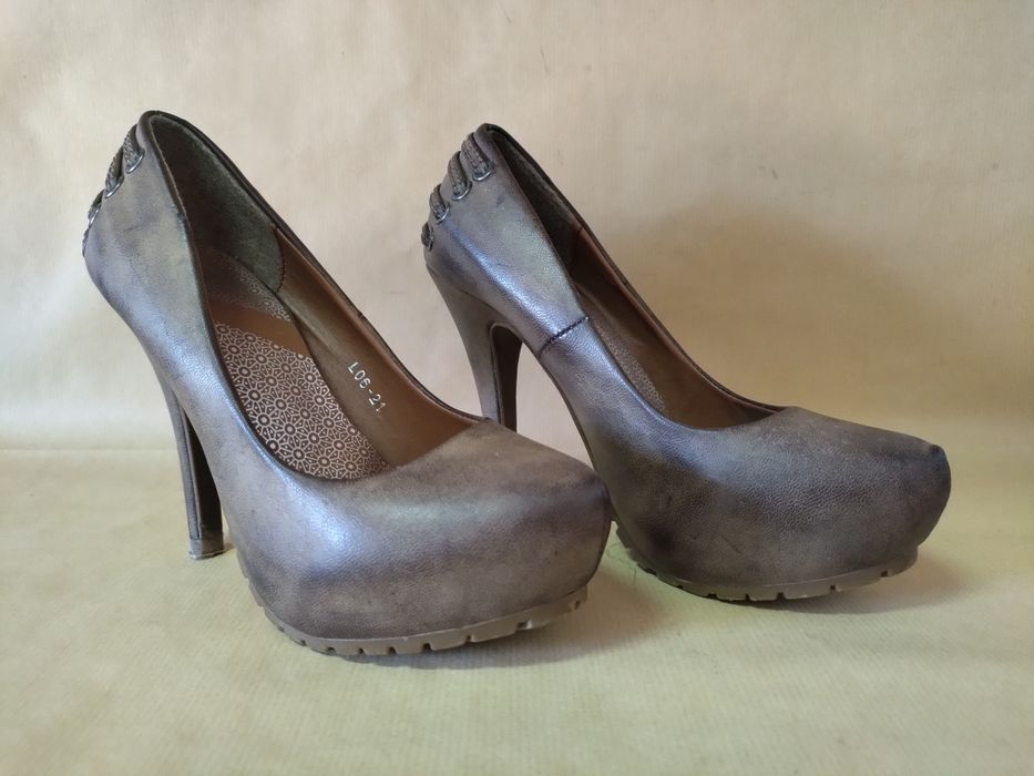 Sapatos tam. 35 como novos