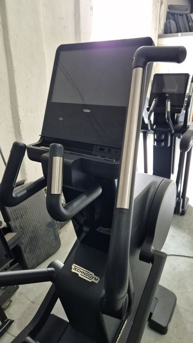 Орбітрек Technogym Synchro Artis Unity 3.0