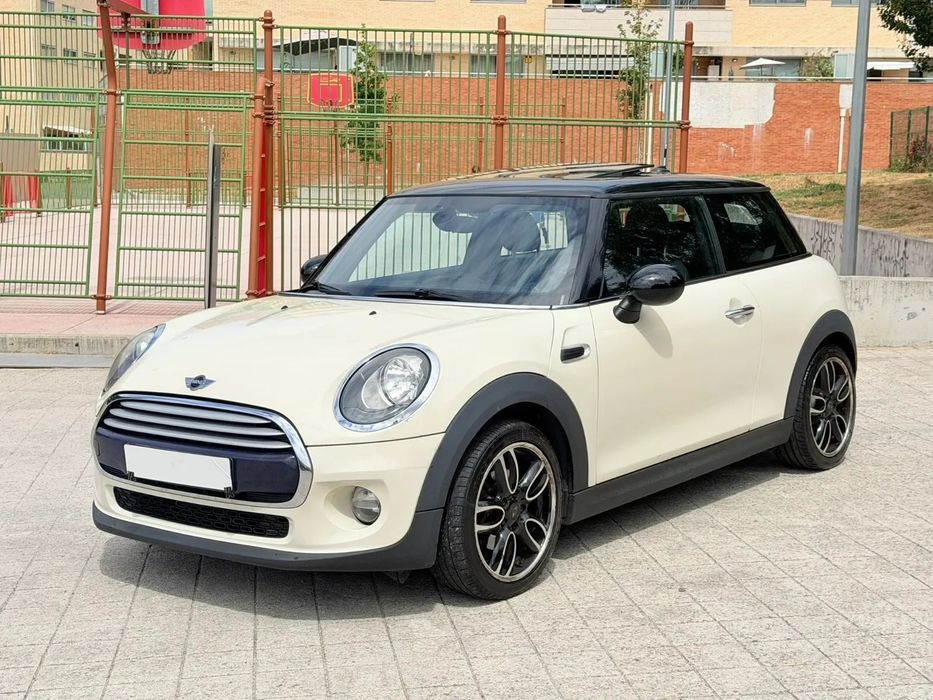 MINI 3 Portas Cooper D Seven