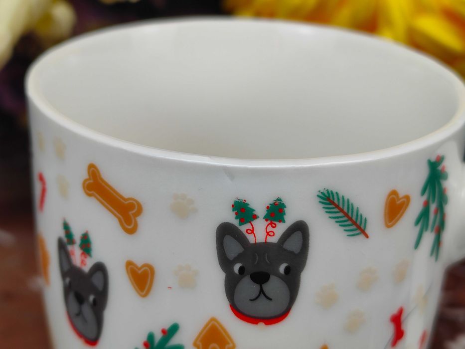Porcelanowy kubek - Świąteczne psiaki - 360 ml