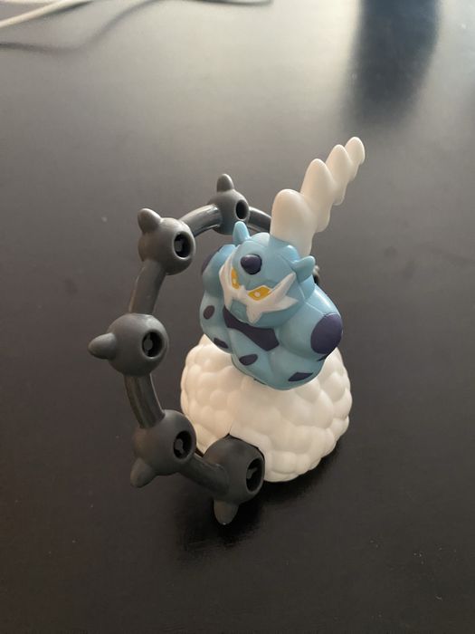 Pokémon Figure - Thundurus64739216694785120