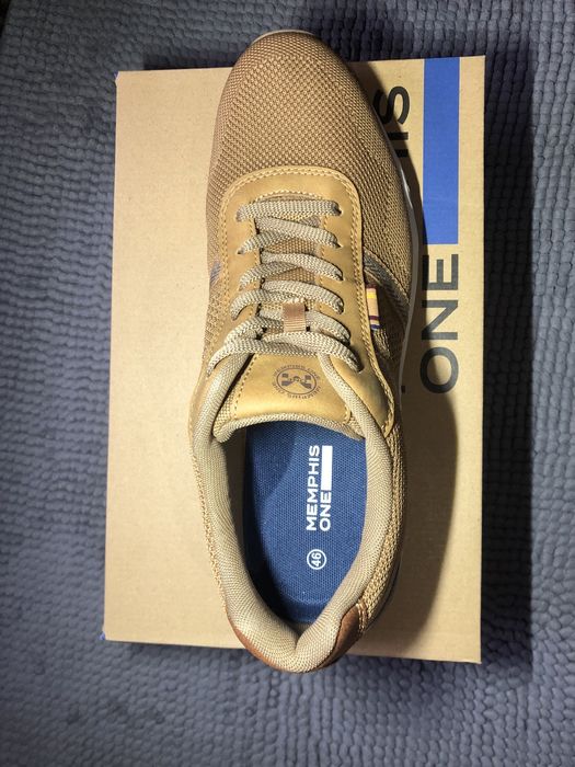 Кросівки нові баварія