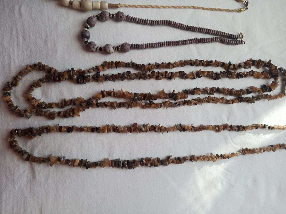 Бусы из бирюзы.из кости яка.кораловые