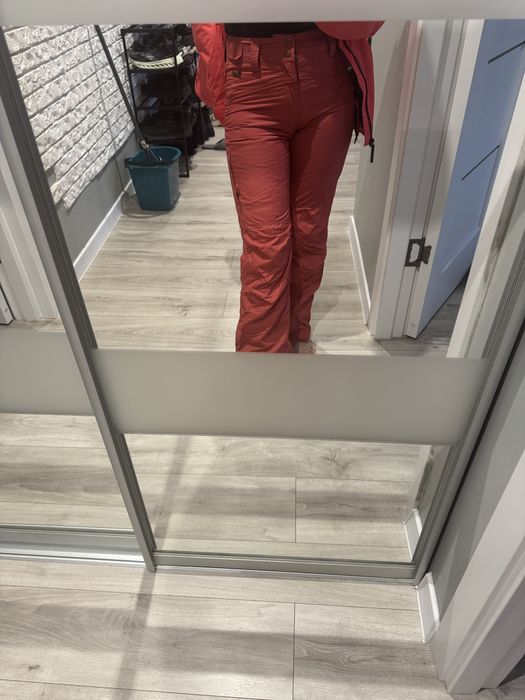 Лижні костюми, зимові штани з утепленням, куртки