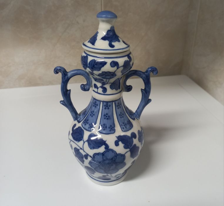 Porcelain Pitcher64584995918594120