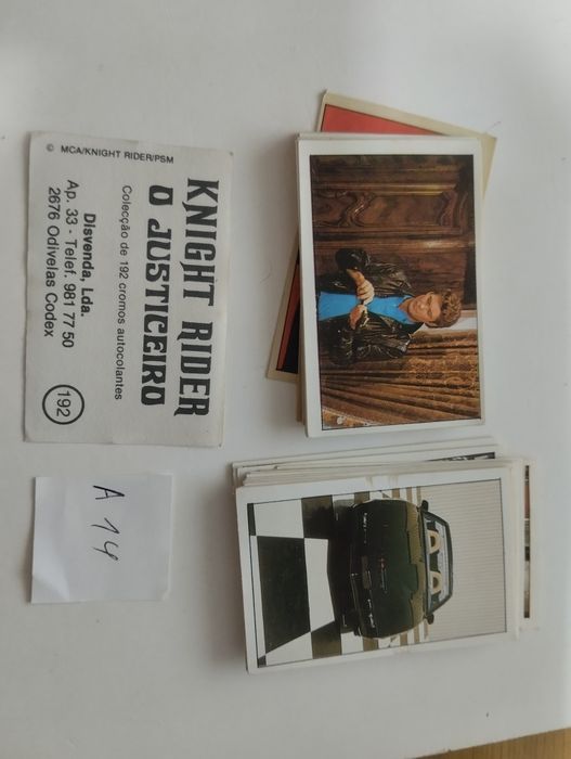 (A2) Cromos de 8 coleções