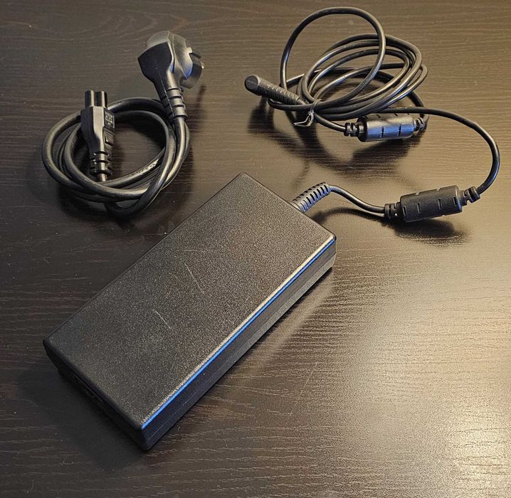 Transformador - Adaptador AC/DC Delta Electronics ADP-180MB K