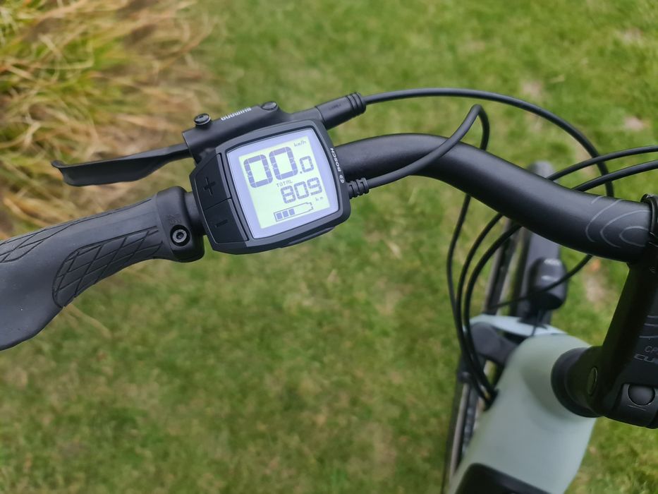rower elektryczny  Cube Hybrid 800km