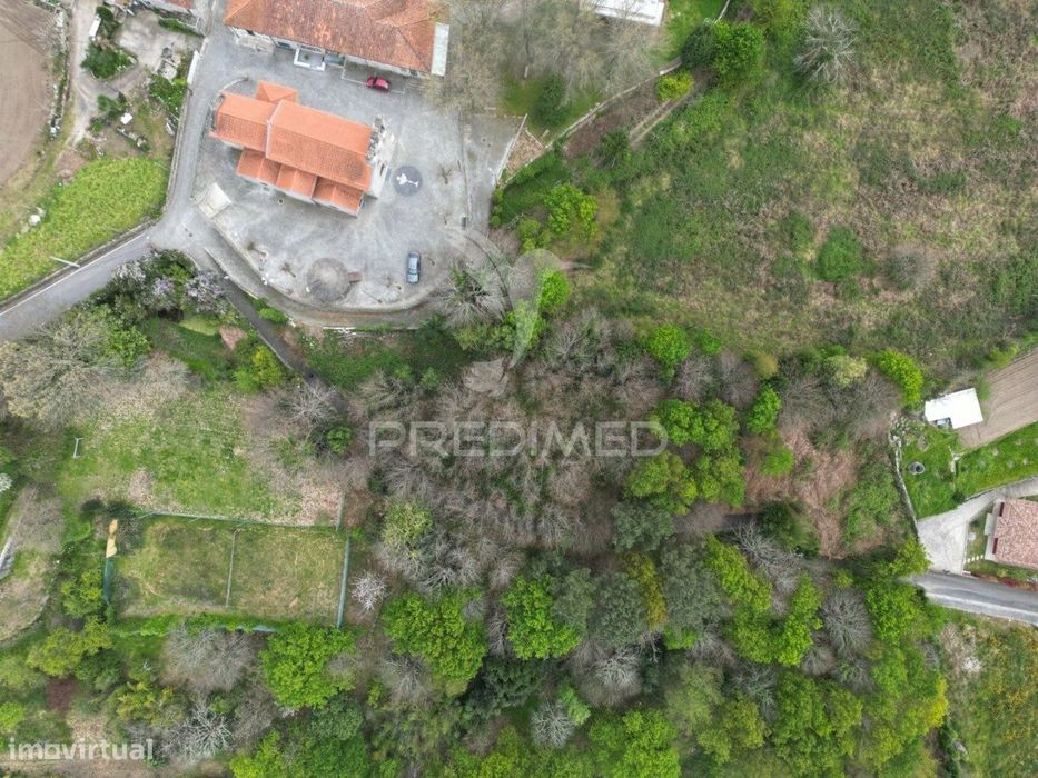 Terreno para construção em Polvoreira - Guimarães