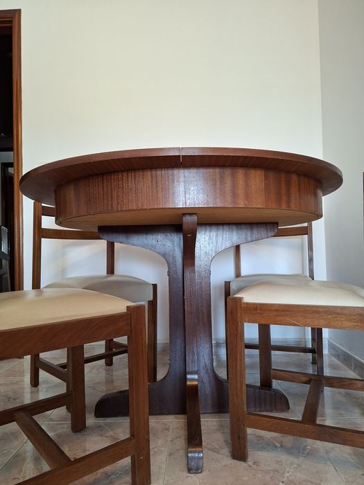 Mesa jantar com 6 cadeiras